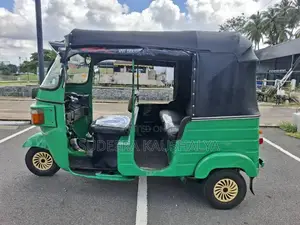 Bajaj 4 Stroke 2013 Three Wheel (Used)