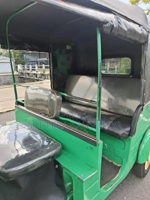 Bajaj 4 Stroke 2013 Three Wheel (Used)