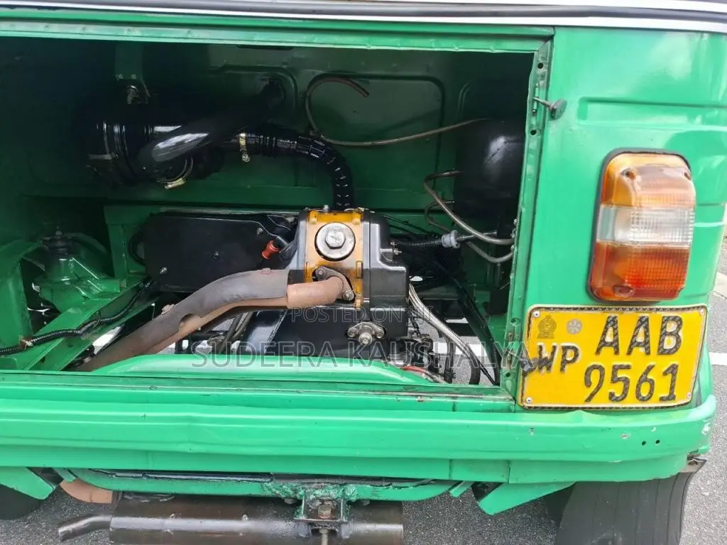 Bajaj 4 Stroke 2013 Three Wheel (Used)