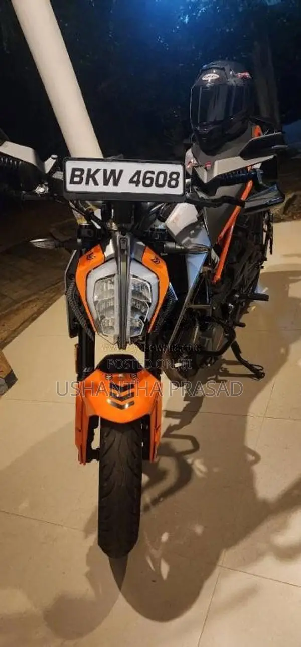 Bajaj Duke 160 2025 Motorbike (Used)