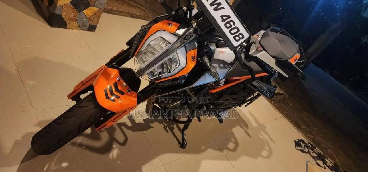 Bajaj Duke 160 2025 Motorbike (Used)