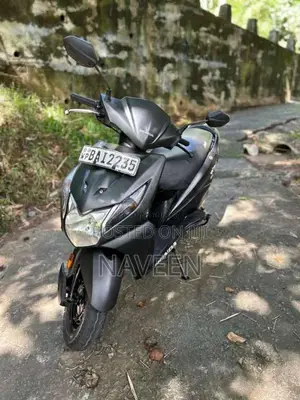 Honda Dio 2013 Motorbike (Used)