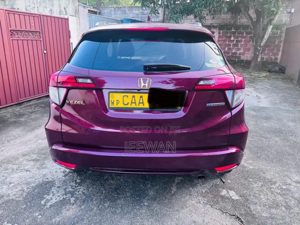Honda Vezel 2014 SUV (Used)