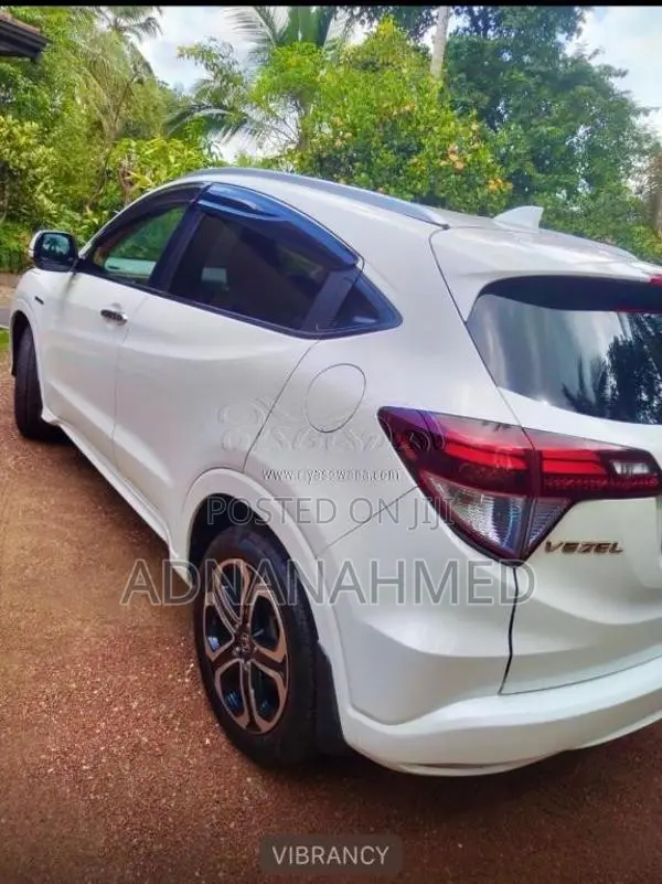 Honda Vezel Orange 2015 SUV (Used)