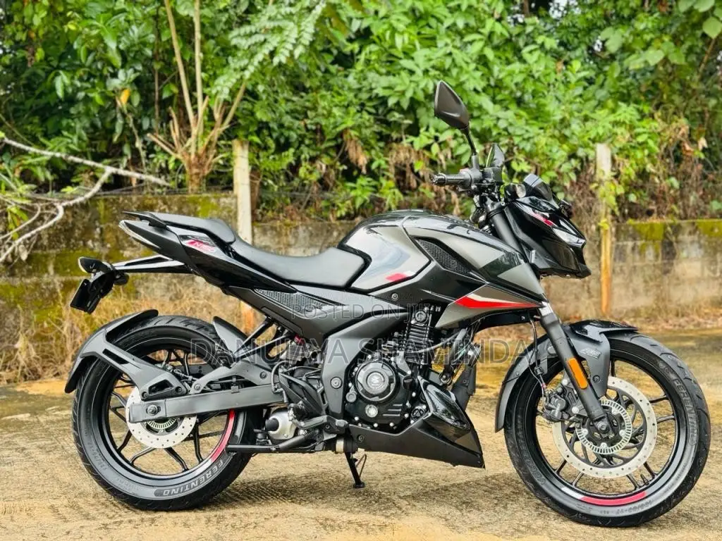Bajaj N160 2025 Motorbike (Used)