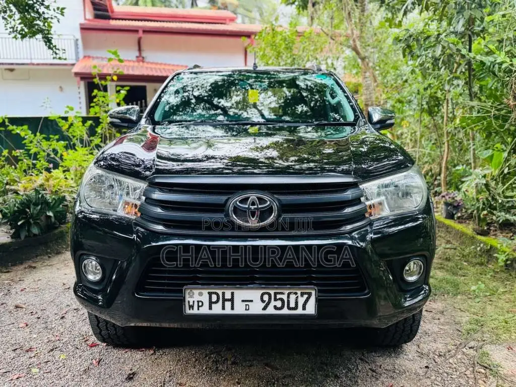 Toyota Hilux 2016 Pickup (Used)