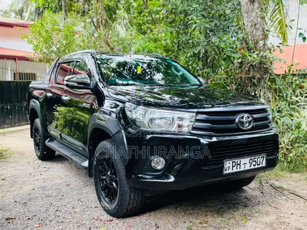 Toyota Hilux 2016 Pickup (Used)