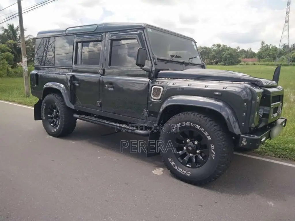 Land-Rover Defender 110 Khan TD5 2005 SUV (Used)