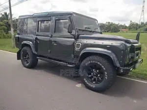 Land-Rover Defender 110 Khan TD5 2005 SUV (Used)