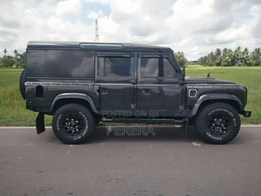 Land-Rover Defender 110 Khan TD5 2005 SUV (Used)