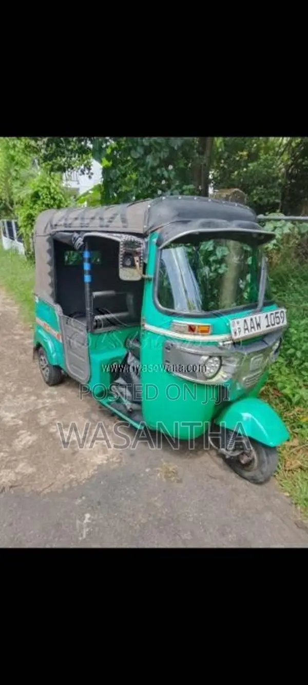 Bajaj Re 2015 Three Wheel (Used)