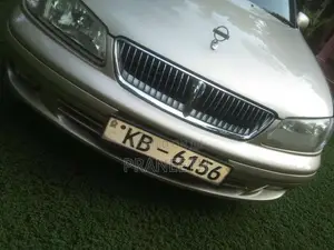 Nissan N16 2002 Car (Used)
