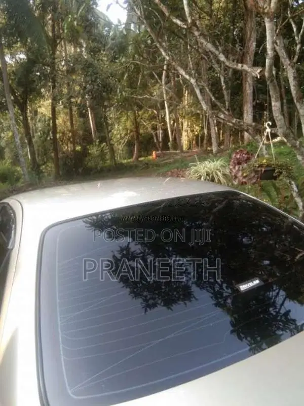 Nissan N16 2002 Car (Used)