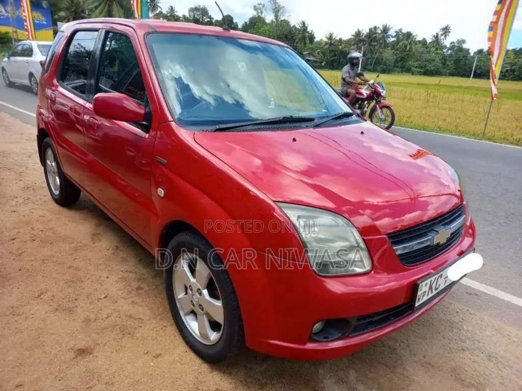 Chevrolet Cruze 2004 Car (Used)