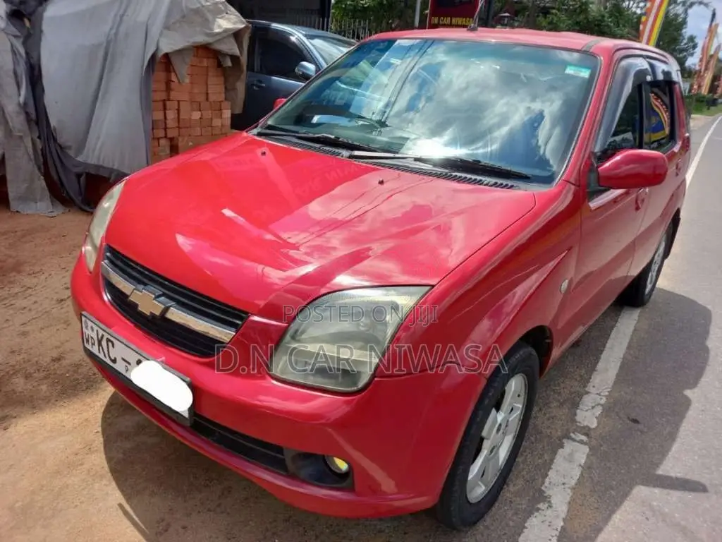 Chevrolet Cruze 2004 Car (Used)