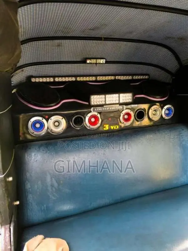 Bajaj RE 2 Stroke 2004 Three Wheel (Used)