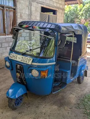 Bajaj 2 Stroke 2002 Three Wheel (Used)