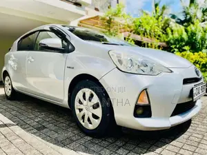 Toyota Aqwa G Grade 2012 Car (Used)