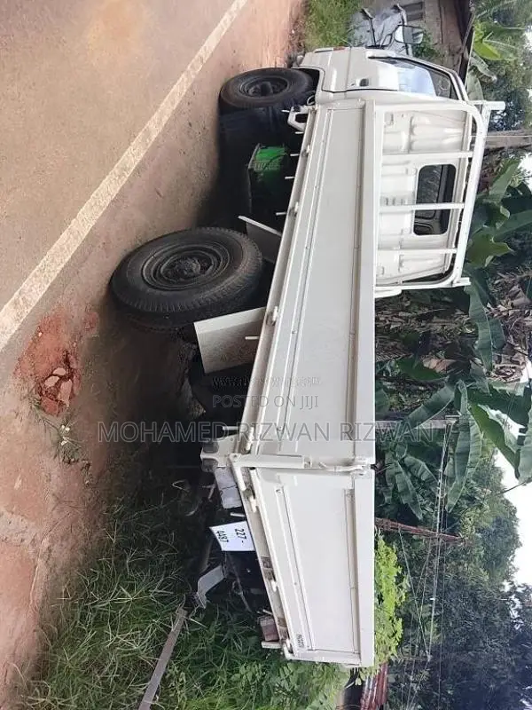 Toyota Dyna 1994 Lorry (Used)