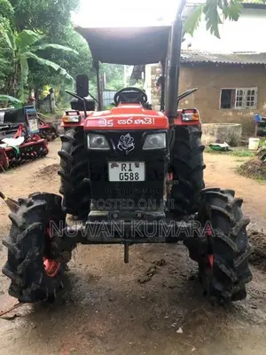 Kubota E KUBOTA 2022 Tractor (Used)