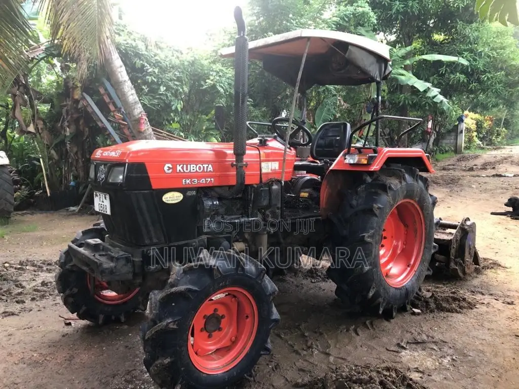 Kubota E KUBOTA 2022 Tractor (Used)