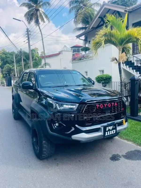 Toyota Hilux 2011 Pickup (Used)