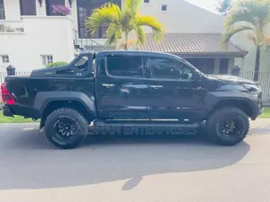 Toyota Hilux 2011 Pickup (Used)