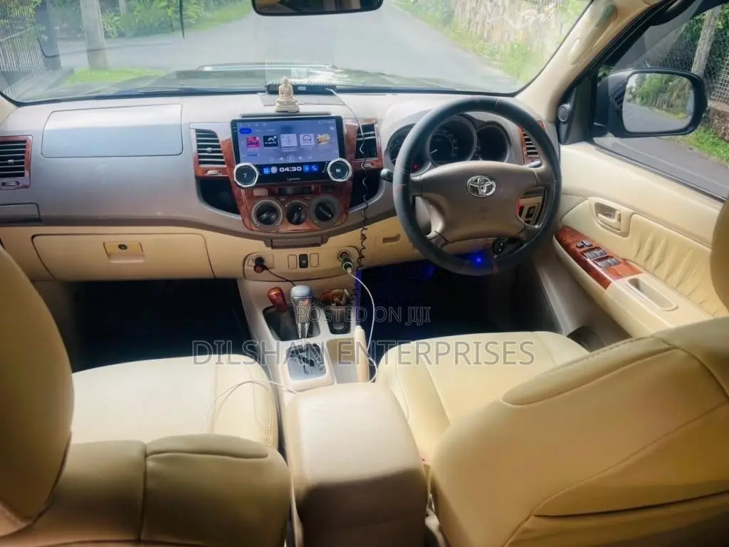 Toyota Hilux 2011 Pickup (Used)