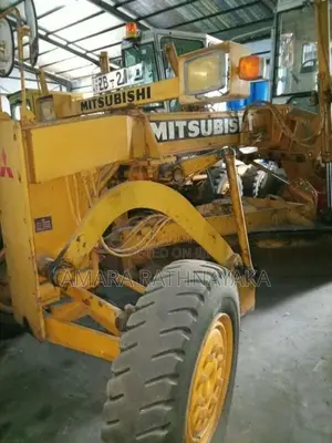 Mitsubishi Motor Grader MG-230 2017 Heavy-Duty (Used)