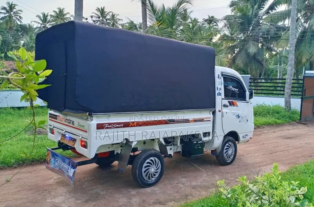 Tata Dimo Batta 2012 Lorry (Used)
