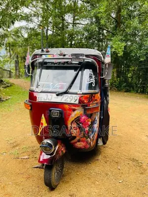 Bajaj RE 2 Stroke 2004 Three Wheel (Used)