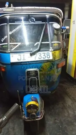 Bajaj 2 Stroke 2004 Three Wheel (Used)