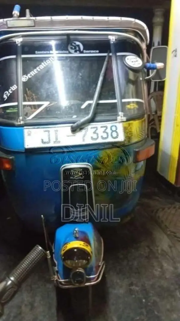 Bajaj 2 Stroke 2004 Three Wheel (Used)