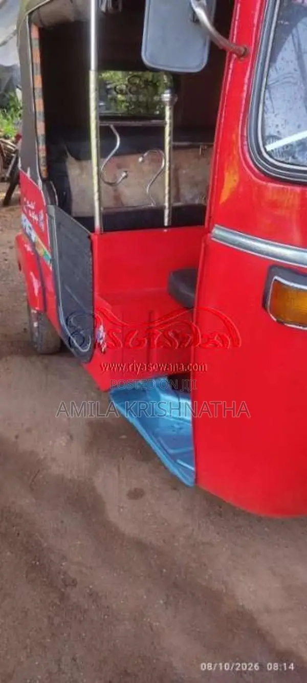 Bajaj RE 2 Stroke 2003 Three Wheel (Used)