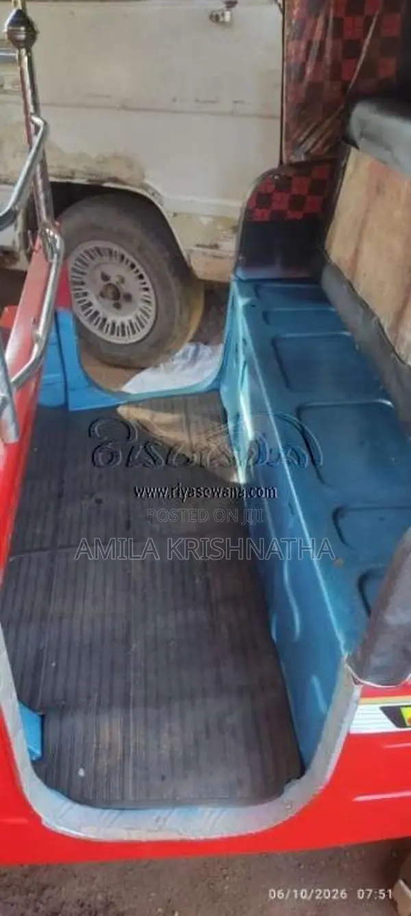 Bajaj RE 2 Stroke 2003 Three Wheel (Used)