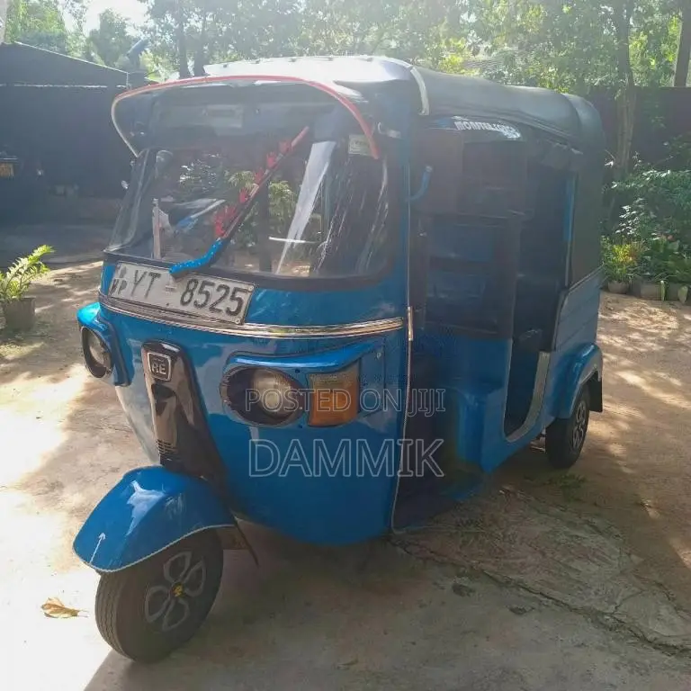Bajaj RE 2011 Three Wheel (Used)