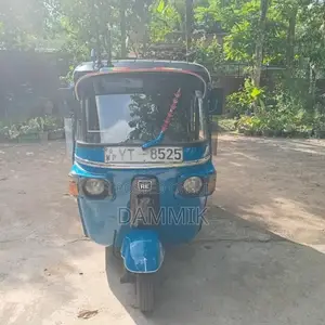 Bajaj RE 2011 Three Wheel (Used)