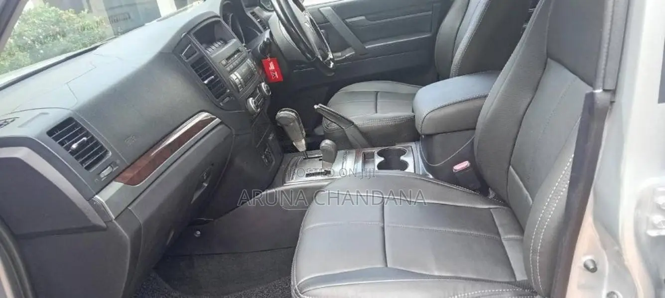 Mitsubishi Montero 2011 SUV (Used)