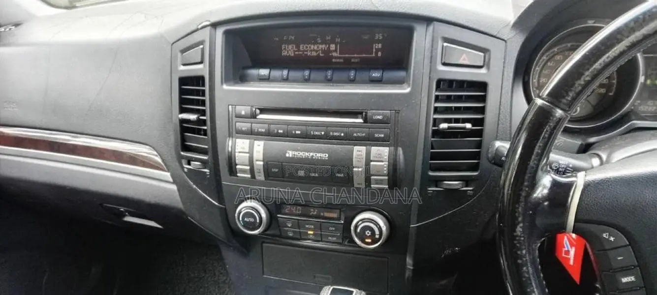 Mitsubishi Montero 2011 SUV (Used)