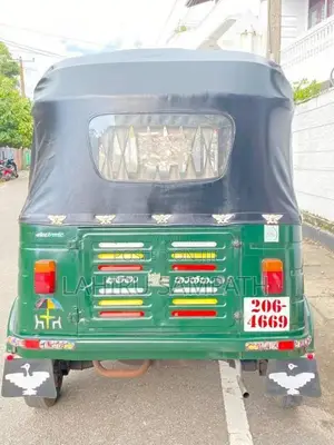 Bajaj RE 1999 Three Wheel (Used)