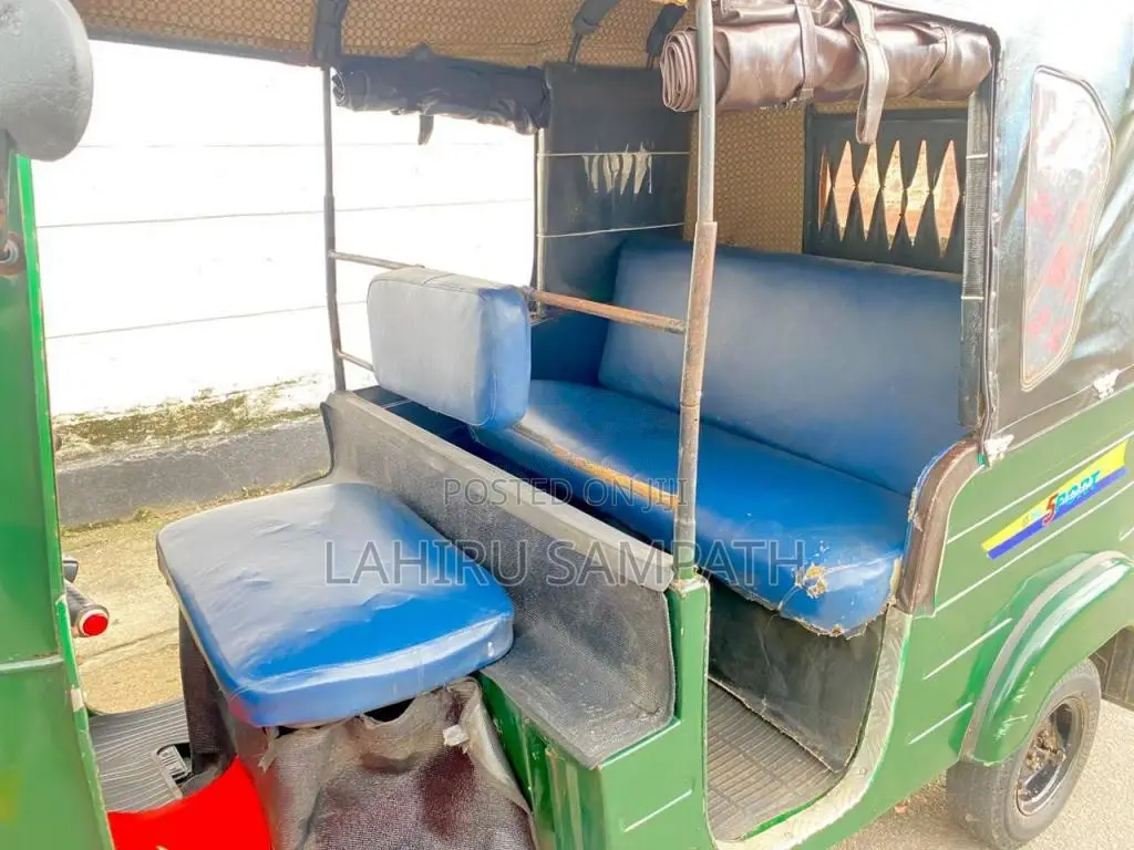 Bajaj RE 1999 Three Wheel (Used)