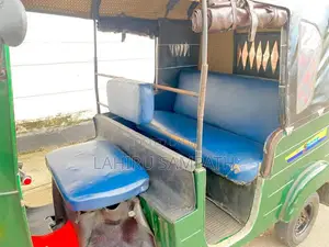 Bajaj RE 1999 Three Wheel (Used)