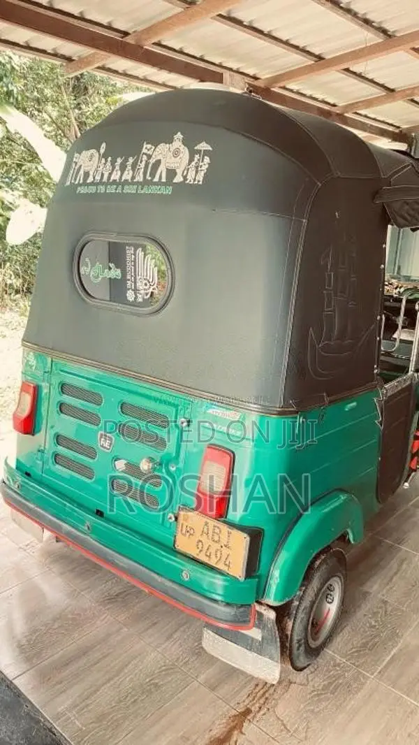 Bajaj RE 2015 Three Wheel (Used)
