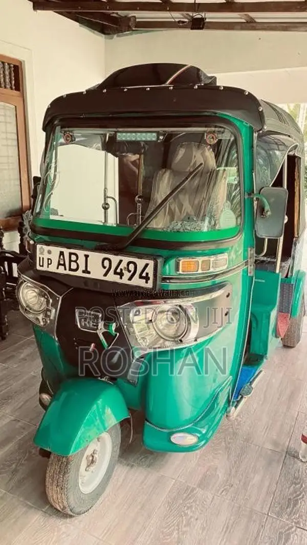 Bajaj RE 2015 Three Wheel (Used)
