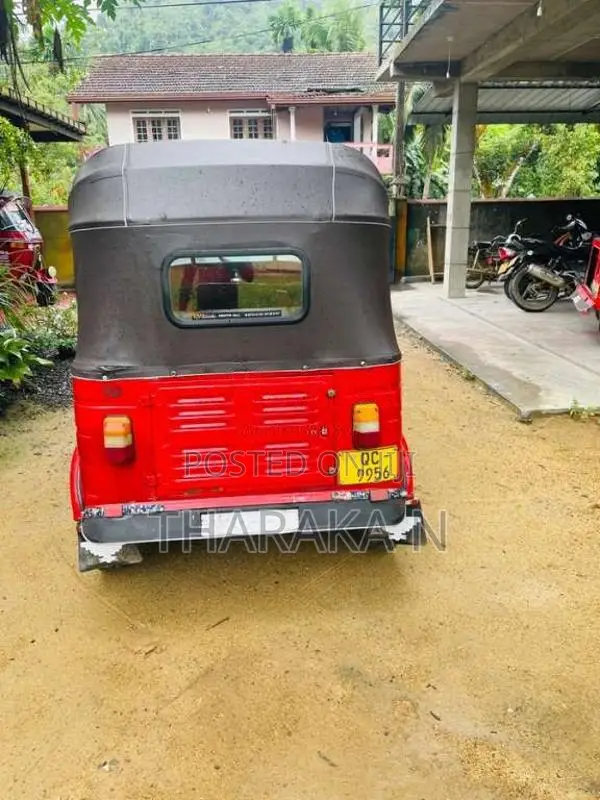Bajaj 2 Stroke 2005 Three Wheel (Used)