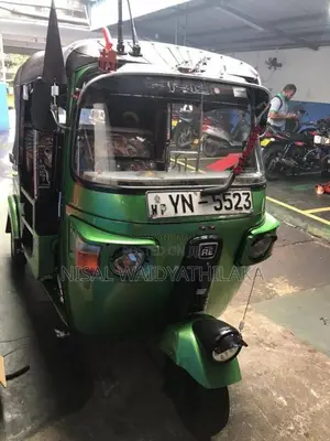 Bajaj 4 stroke 2011 Three Wheel (Used)