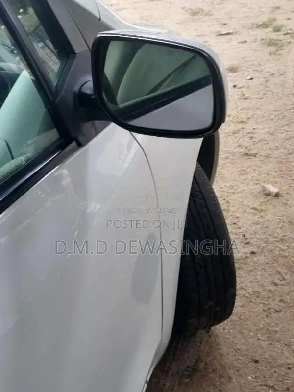 Toyota Vitz 2007 Car (Used)