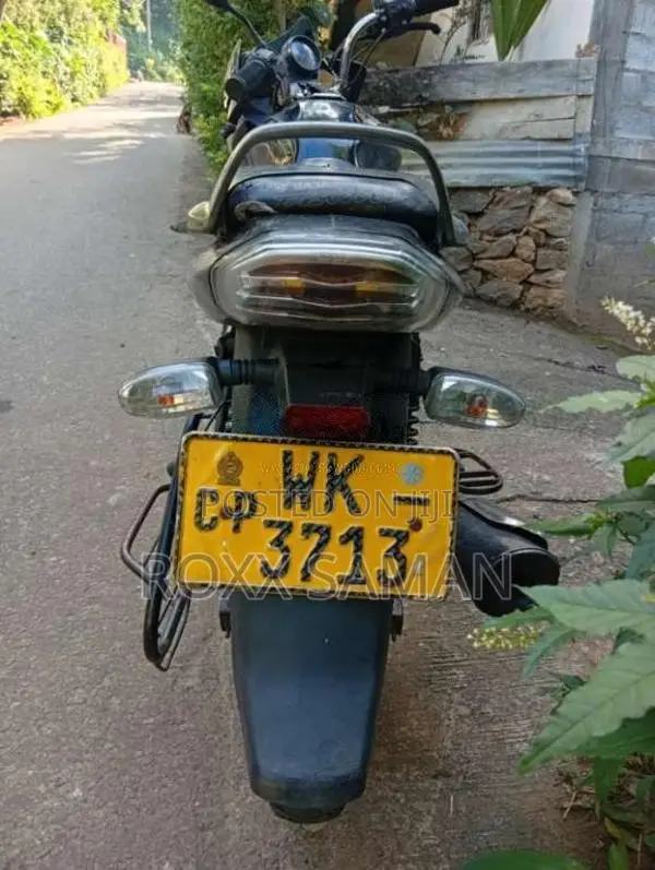 Bajaj Discover 100 2011 motorcycle (Used)