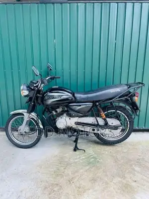 Bajaj Boxer 100 2013 Motorbike (Used)