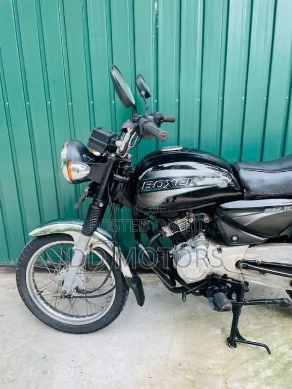 Bajaj Boxer 100 2013 Motorbike (Used)